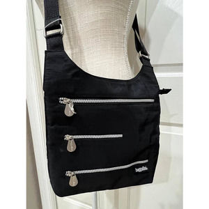 Baggallini Crossbody Triple Zip Nylon Bag Purse Shoulder Handbag 3 Zipper Travel